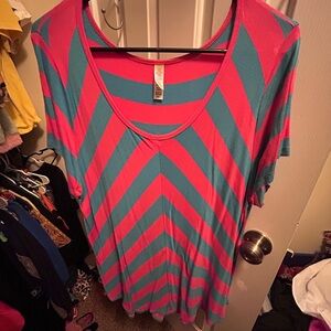 LuLaRoe Chevron Pink and Blue Short Sleeve Top